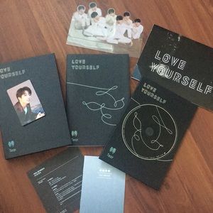 BTS ALBUM ‘Love Yourself: Tear’ {O Version}